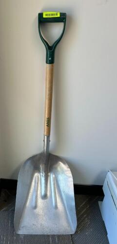 HEAVY DUTY METAL SNOW SHOVEL