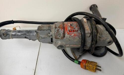 MILWAUKEE 7" HEAVY-DUTY ANGLE GRINDER, 120V CORDED