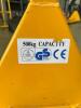2 TON NARROW FORK LIFT. - 7