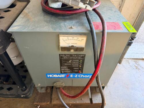 HOBART BATTERY CHARGER UNIT WITH ANALOG AMP METER, AUTO START/STOP CONTROL PANEL, HEAVY DUTY CABLES AND CONNECTOR