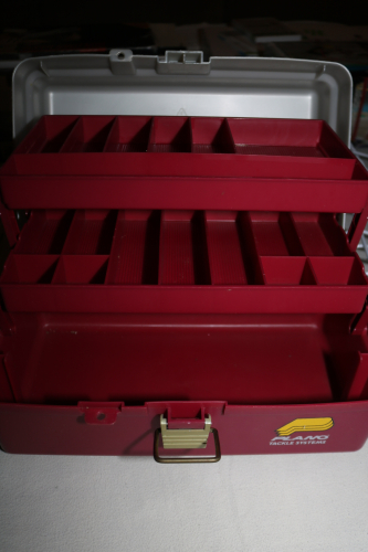 VINTAGE PLANO FISHING TACKLEBOX