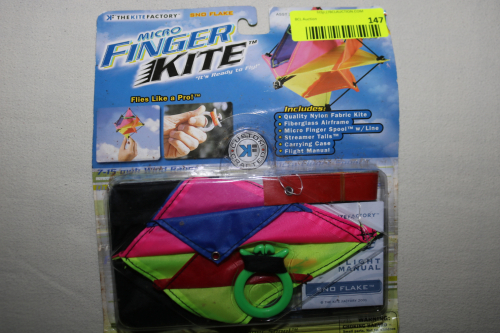 THE KIT FACTORY MICRO FINGER KITE SNO FLAKE CUSTOM CRAFTED TOY