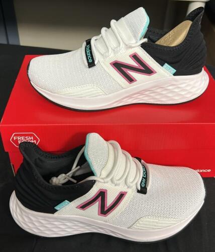 NEW, NIKE NEW BALANCE WOMENS TENNIS SHOES