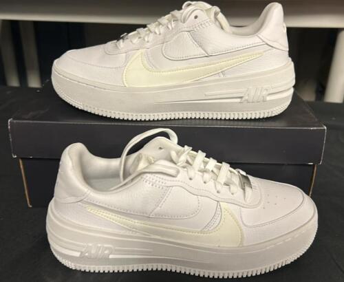 NEW, AIR FORCE 1 WOMENS SIZE 8