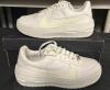 NEW, AIR FORCE 1 WOMENS SIZE 8