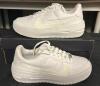 NEW, AIR FORCE 1 WOMENS SIZE 8 - 7