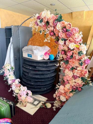 LARGE METAL RING ARCH WITH FULL FAUX FLORAL ARRANGEMENT
