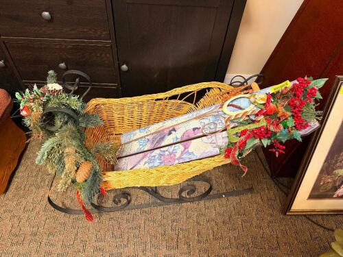 (1) LOT OF ASSORTED D&Eacute;COR.