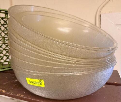 (9) LARGE PLASTIC SALAD BOWLS.