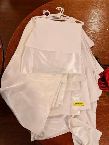 (1) LOT OF WHITE TABLE RUNNERS