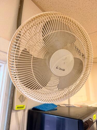 WALL MOUNTED PLASTIC FAN