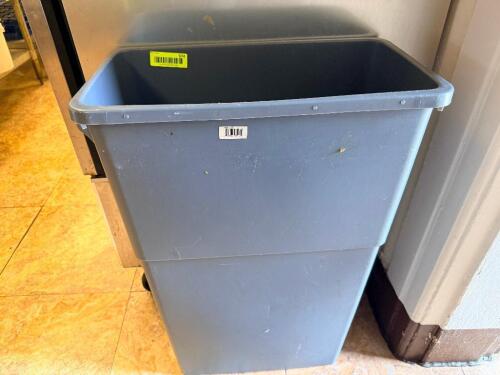 20 GALLON BAR SIDE TRASH CAN