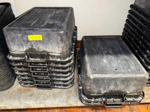 (10) BLACK PLASTIC BUS TUBS / LIDS