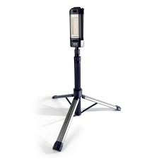 (1) WORK LIGHT TRIPOD