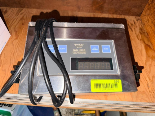 DIGITAL BENCH SCALE WITH STAINLESS PLATFORM