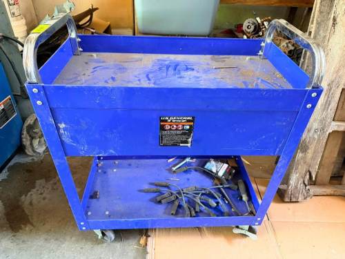 US GENERAL 30" METAL SERVICE CART.