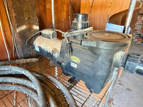 WATER PUMP, HYDRAULIC HOSE, AND MISC PARTS.