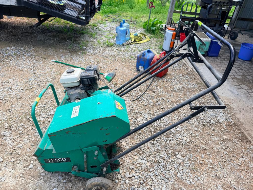LESCO WALK-BEHIND TURF AERATOR / POWER RAKE