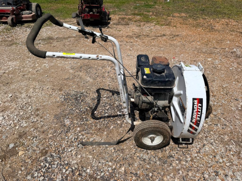 LITTLE WONDER WALK-BEHIND LEAF BLOWER, MODEL WITH 9.0 HP HONDA GX270 ENGINE, SELF-PROPELLED PUSH STYLE WITH DIRECTIONAL CHUTE, PNEUMATIC TIRES
