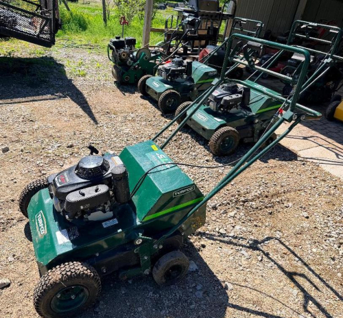 TURFCO WALK-BEHIND TURF AERATOR WITH HONDA GXV160 ENGINE, MANUAL PUSH UNIT.