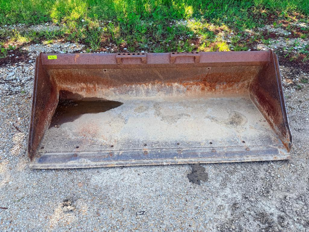 SKID STEER MATERIAL / SNOW BUCKET WITH QUICK ATTACH MOUNT. HIGH ...