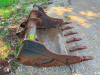 36" HEAVY DUTY EXCAVATOR DIGGING BUCKET WITH PIN-ON MOUNT, 6-TOOTH CONFIGURATION. - 4