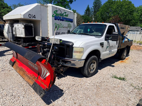 FORD F-250 SUPER DUTY XL REGULAR CAB FLATBED TRUCK WITH HILLSBORO BED, FRONT SNOW PLOW ASSEMBLY, AUXILIARY LIGHTS, AND CONTROL SYSTEM