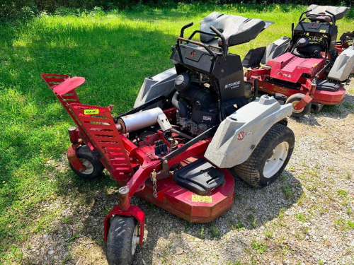 EXMARK STARIS E-SERIES STAND-ON MOWER ( MISSING PARTS / NOT WORKING )