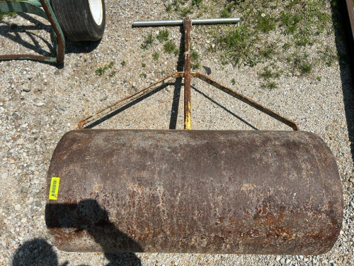 (1) LAWN ROLLER