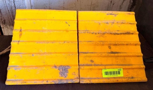 (1) SET OF HEAVY DUTY PLASTIC WHEEL CHOKES