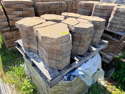 (5) PALLET OF CONCRETE PAVERS.