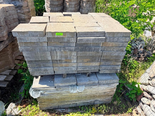 PALLET OF CONCRETE PAVERS.
