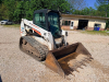 2015 COMPACT TRACK LOADER WITH ENCLOSED CAB, RUBBER TRACKS, AND FRONT BUCKET ATTACHMENT. - 11