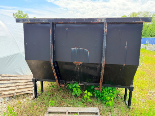 STEEL TRUCK BED OR FLATBED DUMP BODY WITH SIDE RAILS, SOLID METAL FLOOR, REAR MESH PANEL, BLACK FINISH