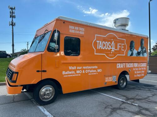 2004 FREIGHTLINER FOOD TRUCK WITH LATE- MODEL EQUIPMENT. OWNER INSTALLED NEW BATTERY WORTH 1,000 DOLLARS. RUNS AND DRIVES.