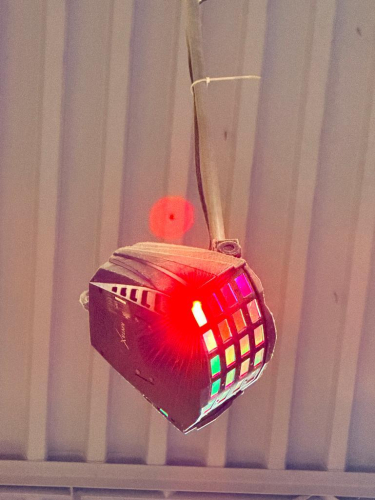 CHAUVET DJ LED EFFECT LIGHT FIXTURE.