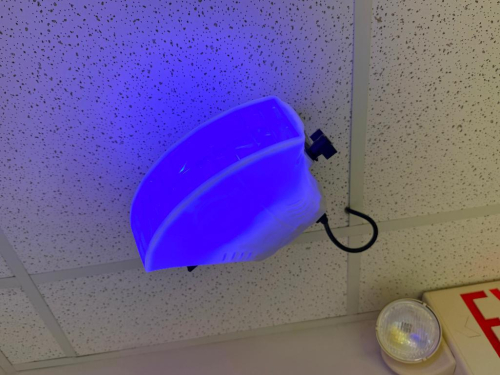CHAUVET LX5 LED MOONFLOWER / EFFECT LIGHT FIXTURE WITH CEILING MOUNT.
