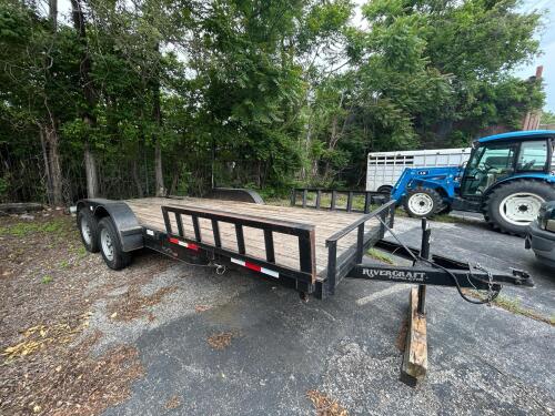 2021 18 FOOT BLACK RIVERCRAFT UTILITY TRAILER WITH A WOODEN DECK AND TANDEM AXEL COMES WITH TITLE
