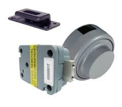 (1) SECURITY DEAD BOLT LOCK