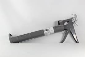 (1) HEAVY DUTY CAULK GUN