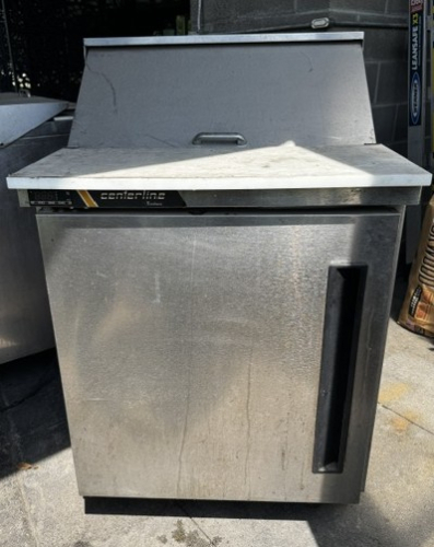 CENTERLINE 27" SANDWICH PREP COOLER.