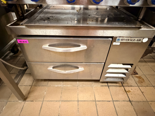 BEVERAGE AIR 36" TWO DRAWER REFRIGERATED CHEFS BASE.