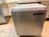 MANITOWOC 27" SINGLE DOOR UNDER COUNTER COOLER. - 3