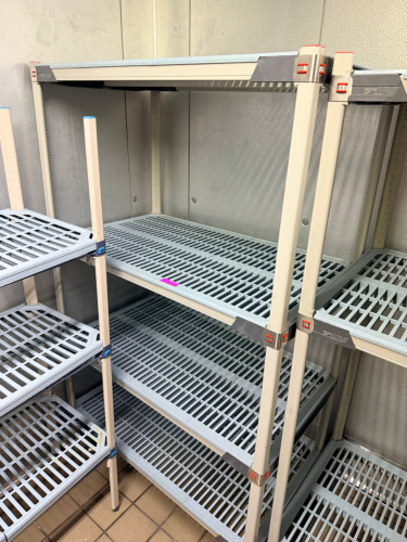 48" X 24" FOUR TIER PLASTIC SHELF.