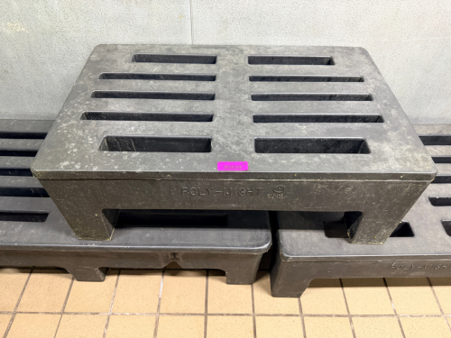 (3) 36" X 20" BLACK PLASTIC DUNNAGE RACKS