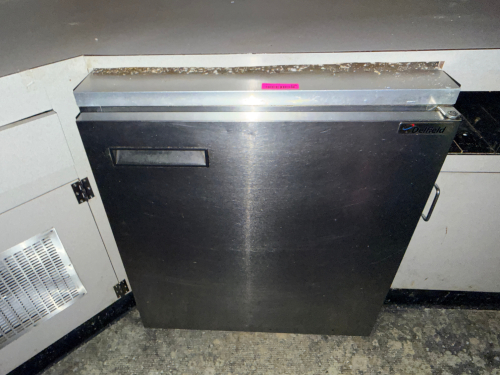 DELFIELD 27" UNDER COUNTER SINGLE DOOR COOLER.