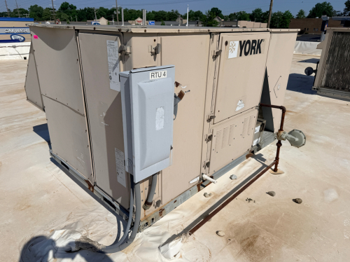 YORK GAS/ELECTRIC ROOFTOP HVAC PACKAGE UNIT