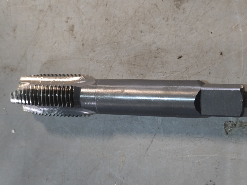 (1) PLUG HAND TAP