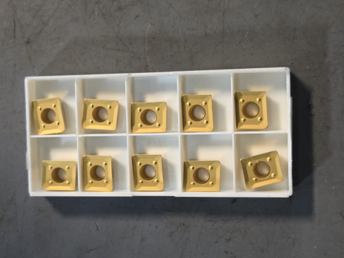 (10) CARBIDE MILLING INSERTS