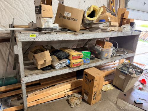 CONTENTS OF WOODEN SHELF - ASSORTED BUILDING SUPPLIES.